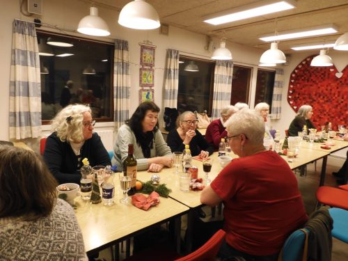 Efter spisningen skulle der rafles om gaver.