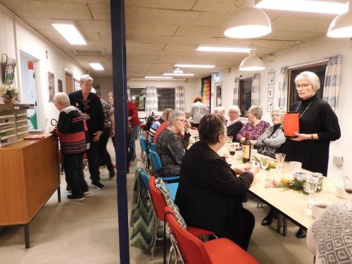 Gaverne blev byttet rundt om bordet